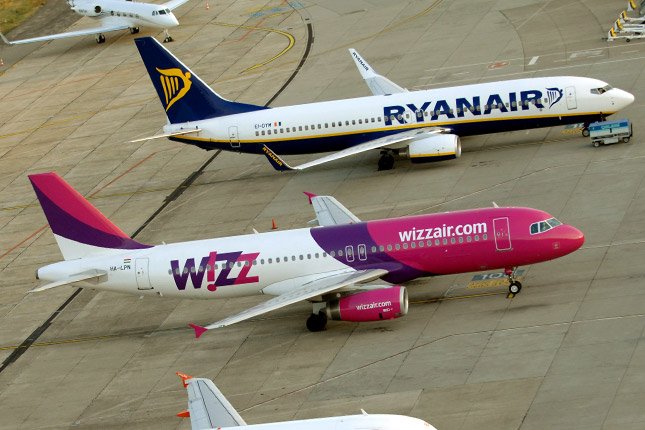 ANPC a început verificarea companiilor aeriene Wizz Air şi Ryan Air. Peste 600 de sesizări