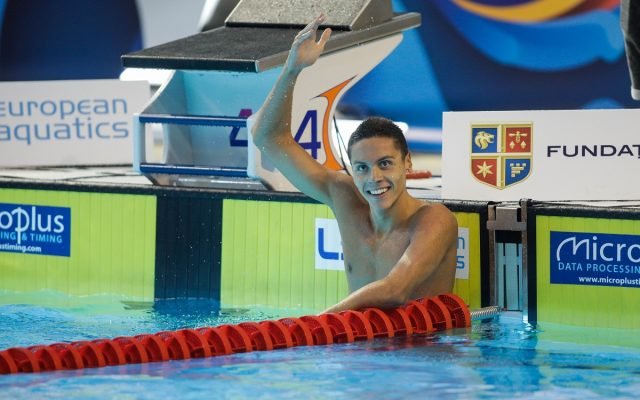  Spectacol total al lui David Popovici la Otopeni: A obţinut a cincea medalie la CE de nataţie pentru juniori, a patra de aur