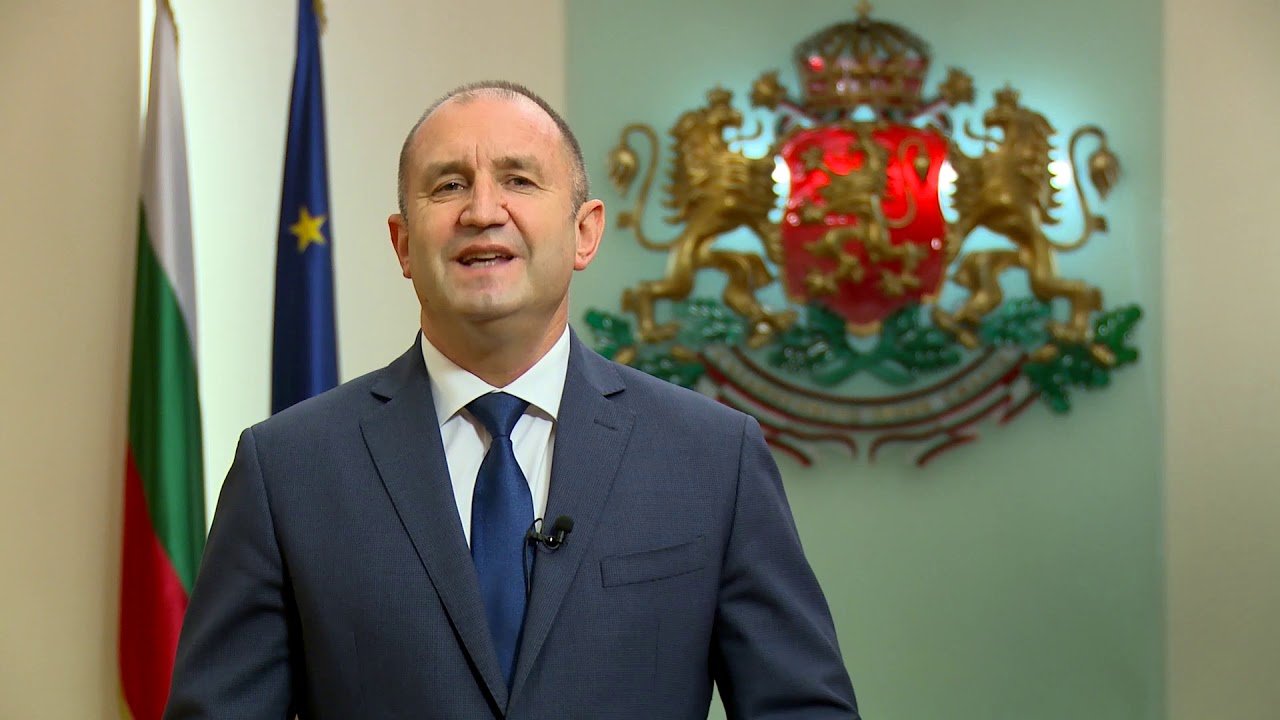  Preşedintele bulgar pro-rus le-a cerut socialiştilor să formeze un nou Guvern