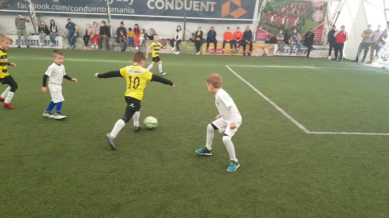  Turneu Naţional la Agronomie – 150 de fotbalişti juniori se întrec într-o cupă găzduită în Copou