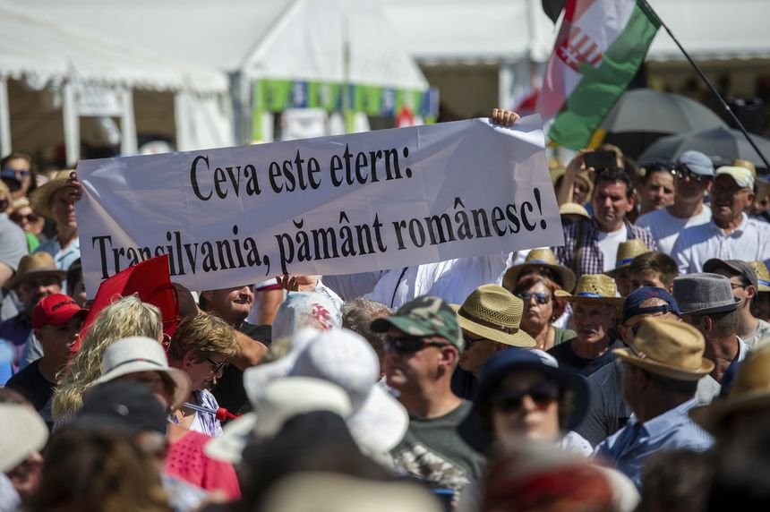  Cum a fost primit premierul Viktor Orban la Tuşnad: ”Ceva este etern. Transilvania, pământ românesc!”