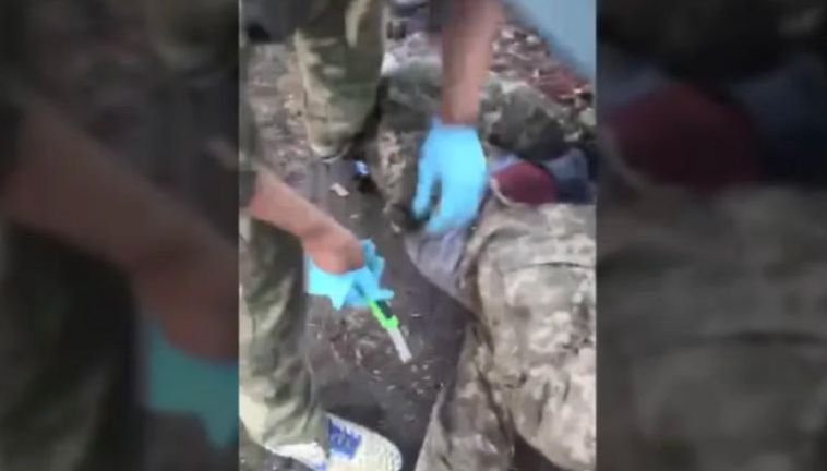 Furie stârnită de un filmuleț în care un soldat rus castrează un ucrainean