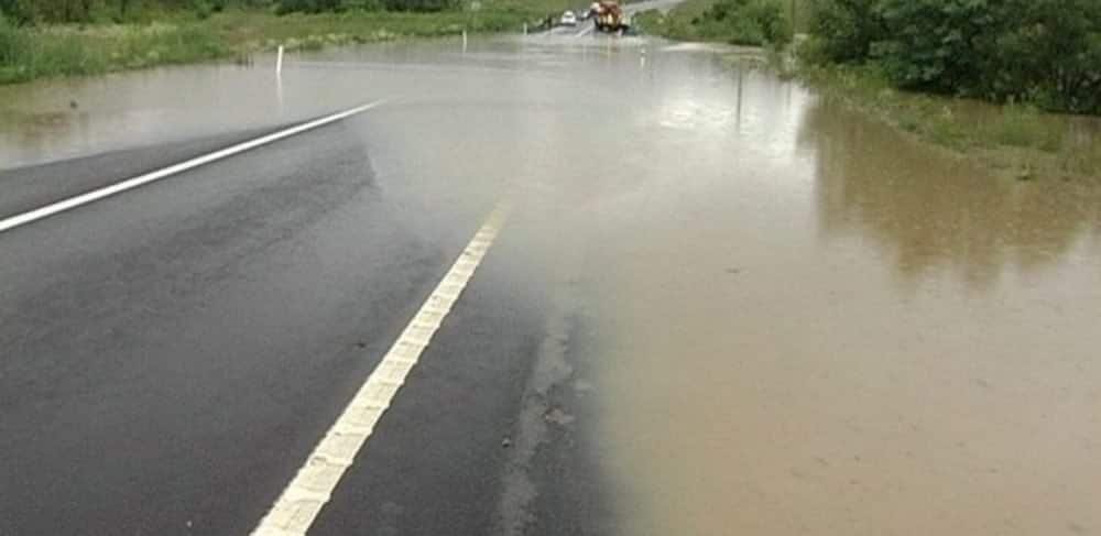  Drumuri afectate de inundaţii la Mironeasa