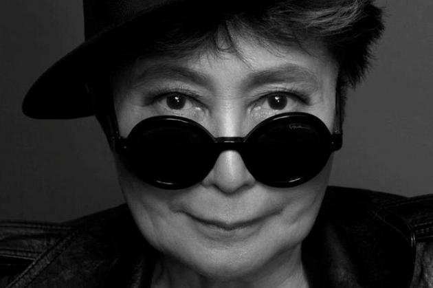  IMAGINEA controversată postată de Yoko Ono pe contul său de Twitter
