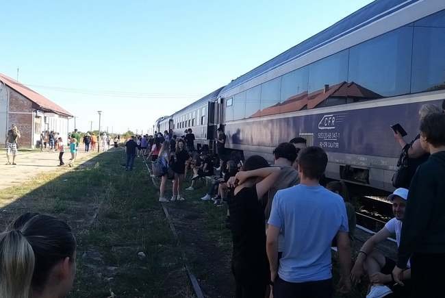  Trenul Timișoara – Iași va ajunge cu mare întârziere azi. S-a defectat locomotiva la început de drum