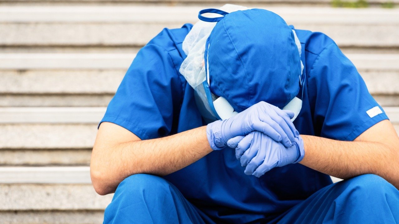  Colegiul Medicilor condamnă agresiunile asupra cadrelor medicale din spitale