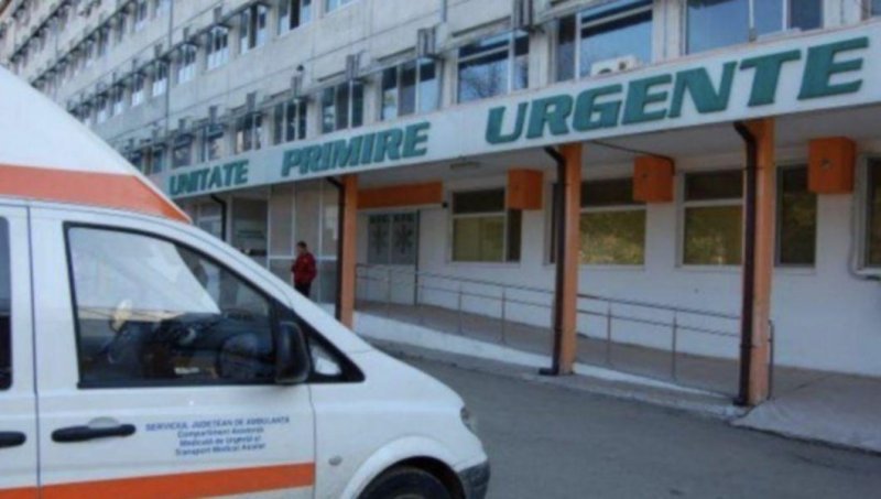  Asistenta de spital care a înjurat o mamă venită cu bebelușul cu febră,  concediată