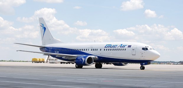  29 de zboruri Blue Air anulate la Iasi. Firma datorează 7 milioane de lei Aeroportului