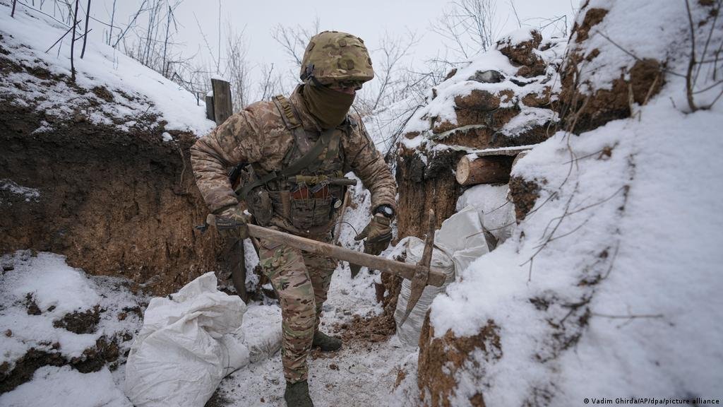  NATO le cere aliaţilor să furnizeze uniforme militare de iarnă armatei ucrainene
