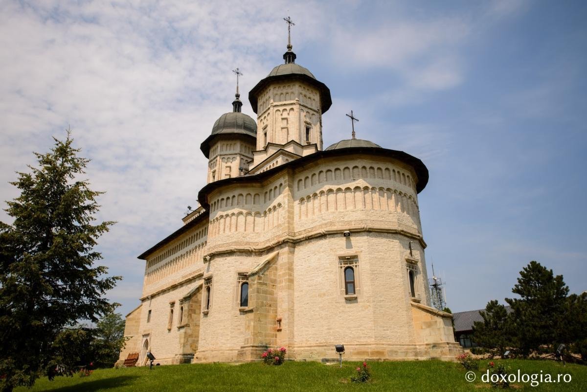 Ansamblul Mănăstirii Cetăţuia, reabilitat cu bani de la Guvern. Vizează şapte obiective. Va costa 24 milioane lei
