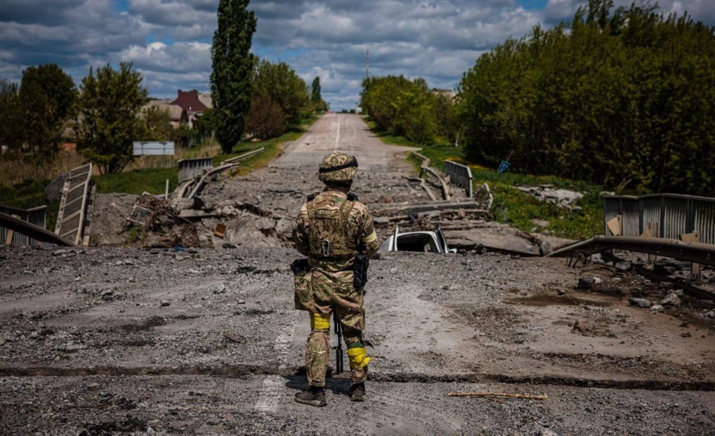  Armata ucraineană: Ruşii fug din oraşul strategic din regiunea Lugansk