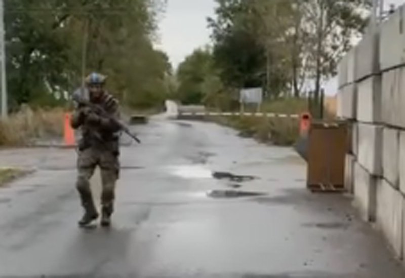 (VIDEO) Rușii au fugut și de la granița cu Ucraina din regiunea Harkov