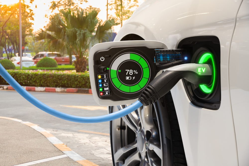  Vânzările mondiale de vehicule electrice vor atinge un maxim istoric în 2022
