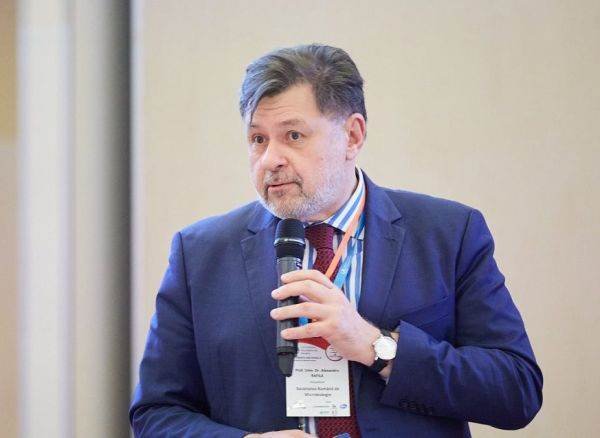  Alexandru Rafila, ministrul Sănătăţii consideră că a procedat bine cu distribuirea pastilelor de iodură de potasiu