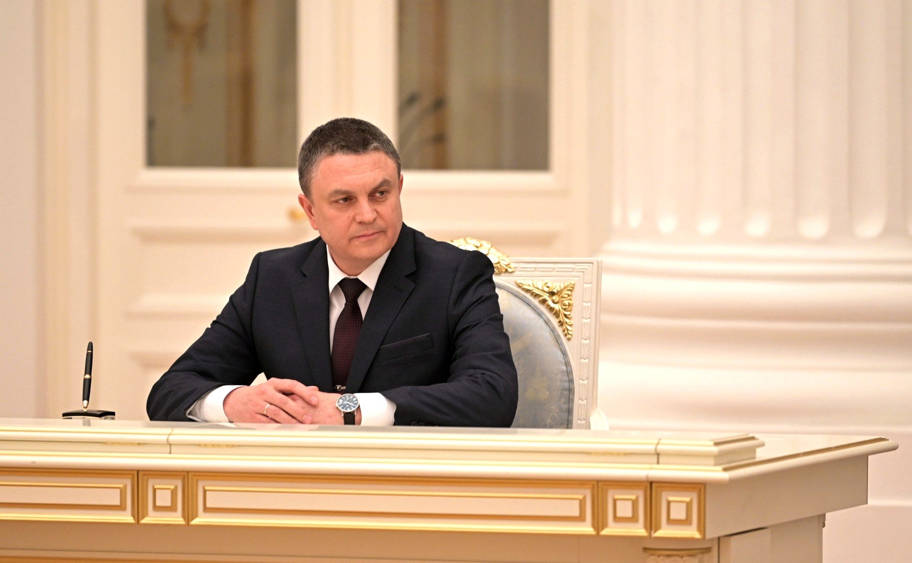  Liderul republicii autodeclarate Lugansk plănuieşte o călătorie imediată la Moscova