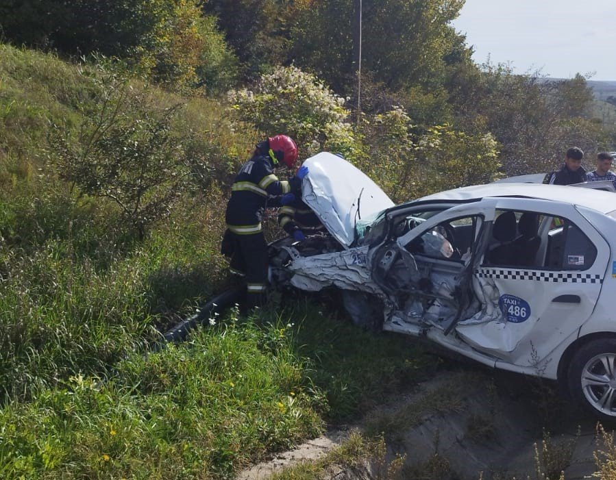  VIDEO – Cinci maşini au fost implicate într-un grav accident petrecut între Cluj şi Turda