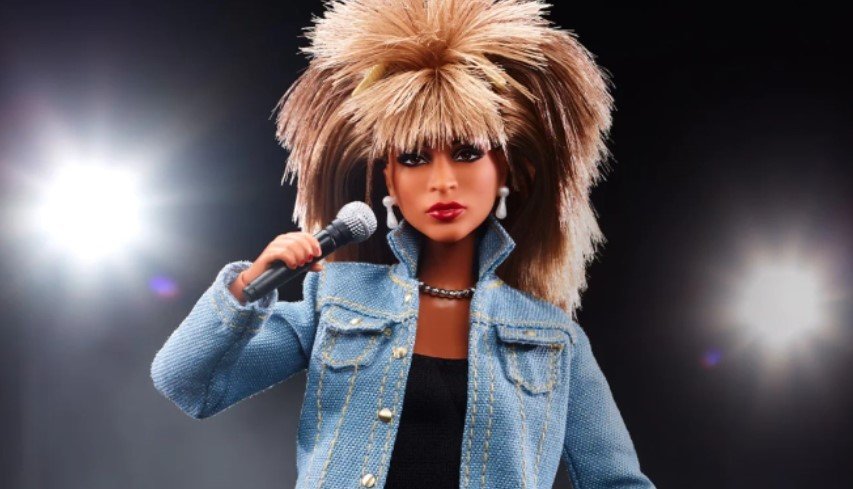  A apărut păpuşa Barbie cu  aspectul celebrei cântăreţe americane Tina Turner