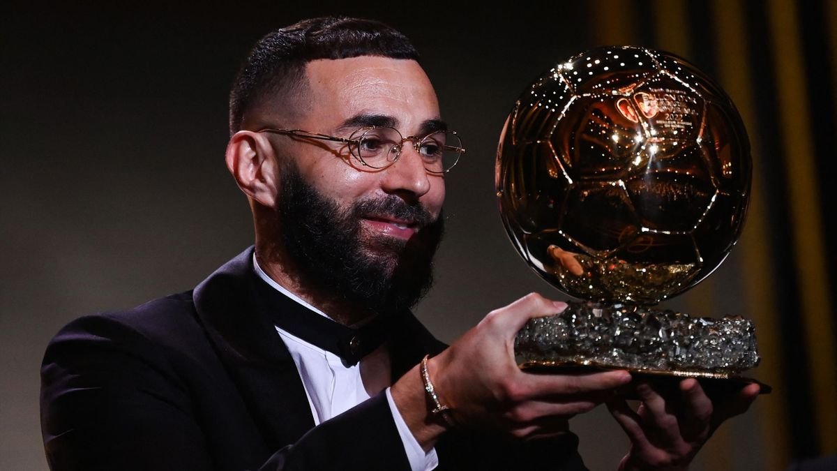  Karim Benzema a câştigat Balonul de Aur. Este al poporului, afirmă francezul