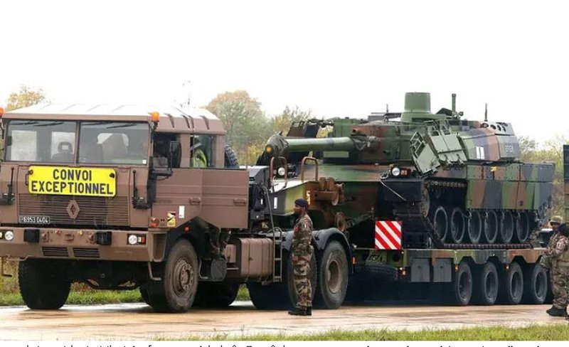  Un convoi cu blindate franceze va veni duminică seară în România, pentru grupul de luptă al NATO