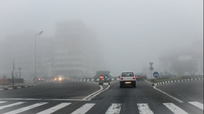  A apărut ceața de toamnă. COD Galben în această dimineață și în Iași