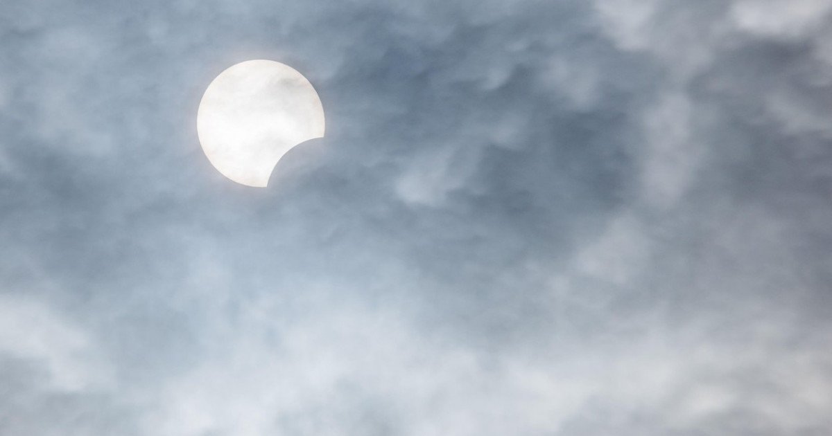  Nu uitați de eclipsa de Soare de marți, 25 octombrie. Vizibilitate maximă de la Iași