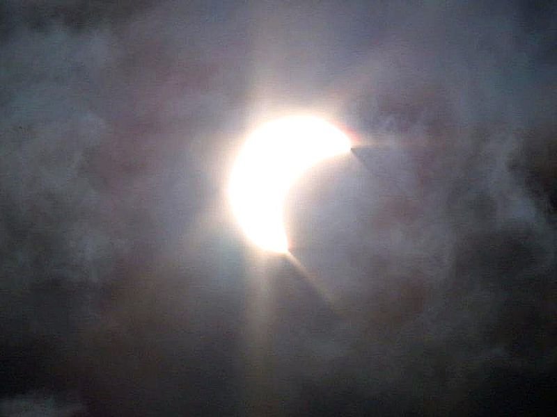  Ne lasă vremea să vedem Eclipsa de soare? Informații de la Meteo radar