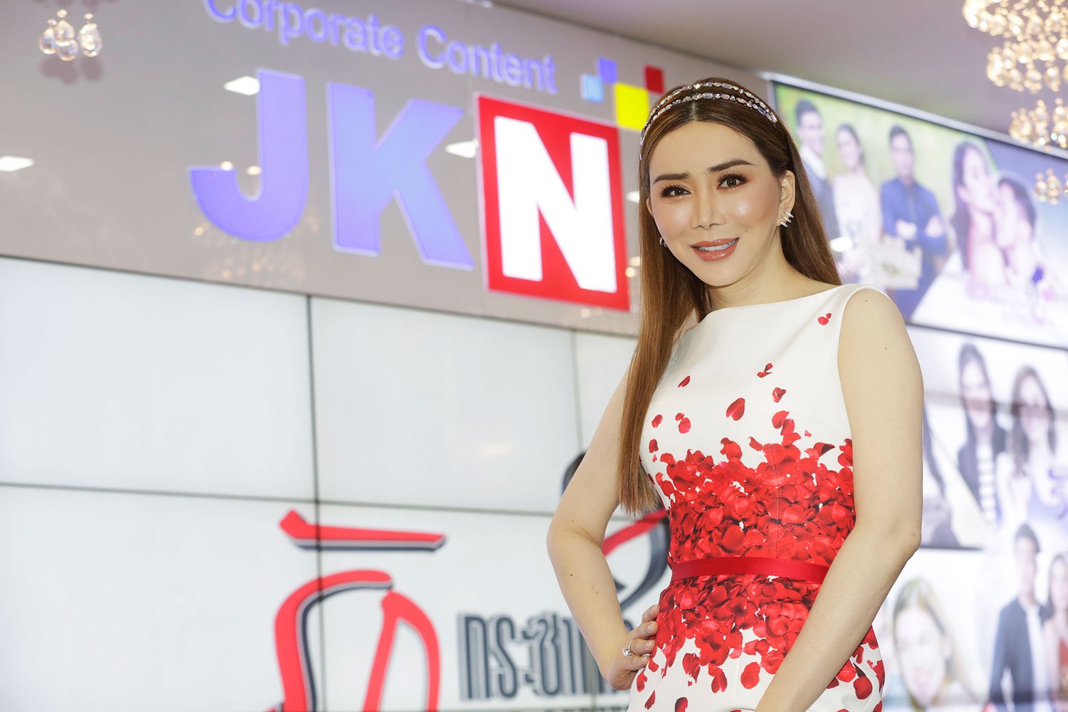  Concursul Miss Universe a fost cumpărat de o transsexuală thailandeză pentru 20 de milioane de dolari