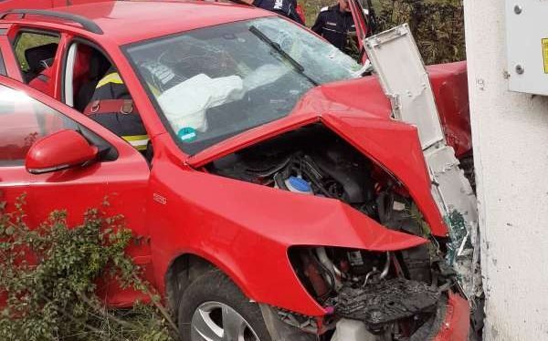  Cinci persoane au fost rănite într-un accident rutier din Neamț în care au fost implicate două maşini