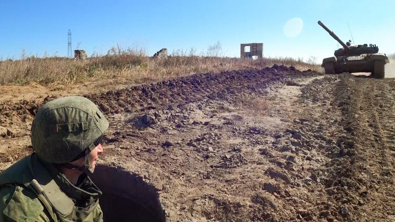  Rusia ar intenționa să își retragă artileria grea din Herson, spune Statul Major al Ucrainei