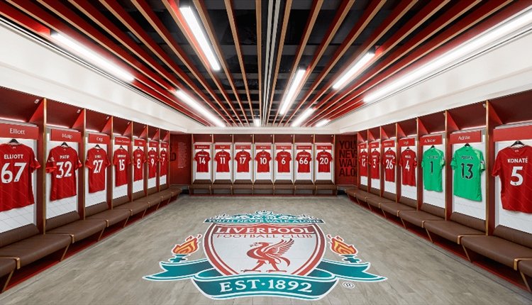  Clubul FC Liverpool a fost scos la vânzare de actualii proprietari