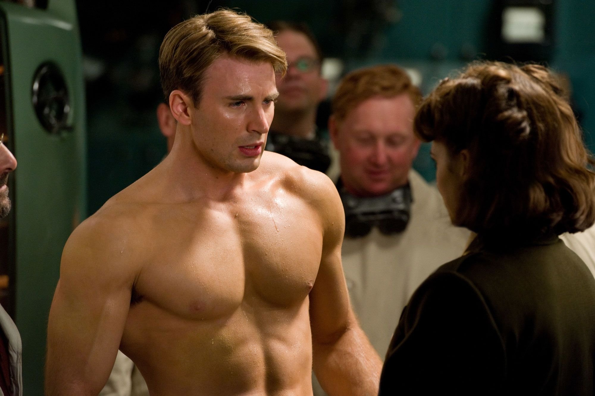  Actorul Chris Evans, interpretul Captain America, a fost desemnat cel mai sexy bărbat în viaţă