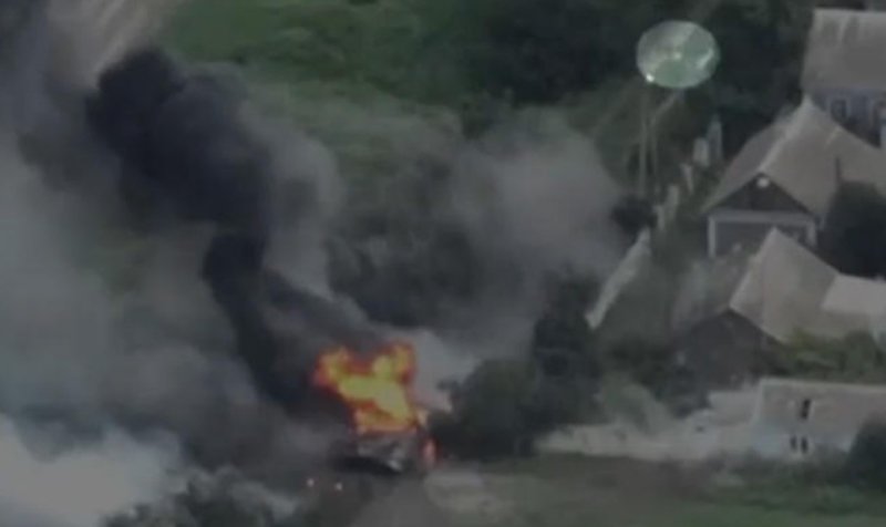  VIDEO Un tanchist rus, comparat ironic cu Iuri Gagarin. A zburat zeci de metri prin aer după explozia tancului