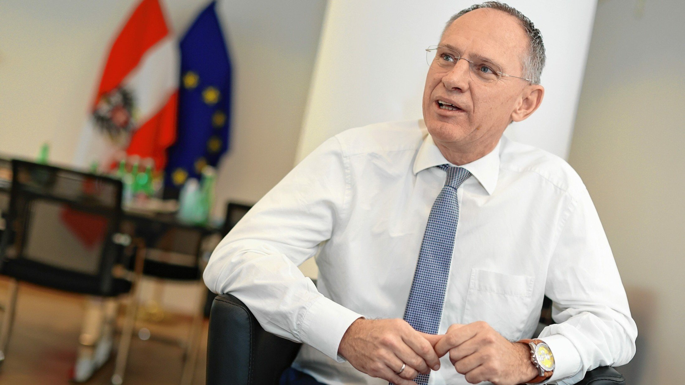  Ministrul de Interne al Austriei susţine că ţara sa se va opune intrării în Schengen a României, Bulgariei şi Croaţiei