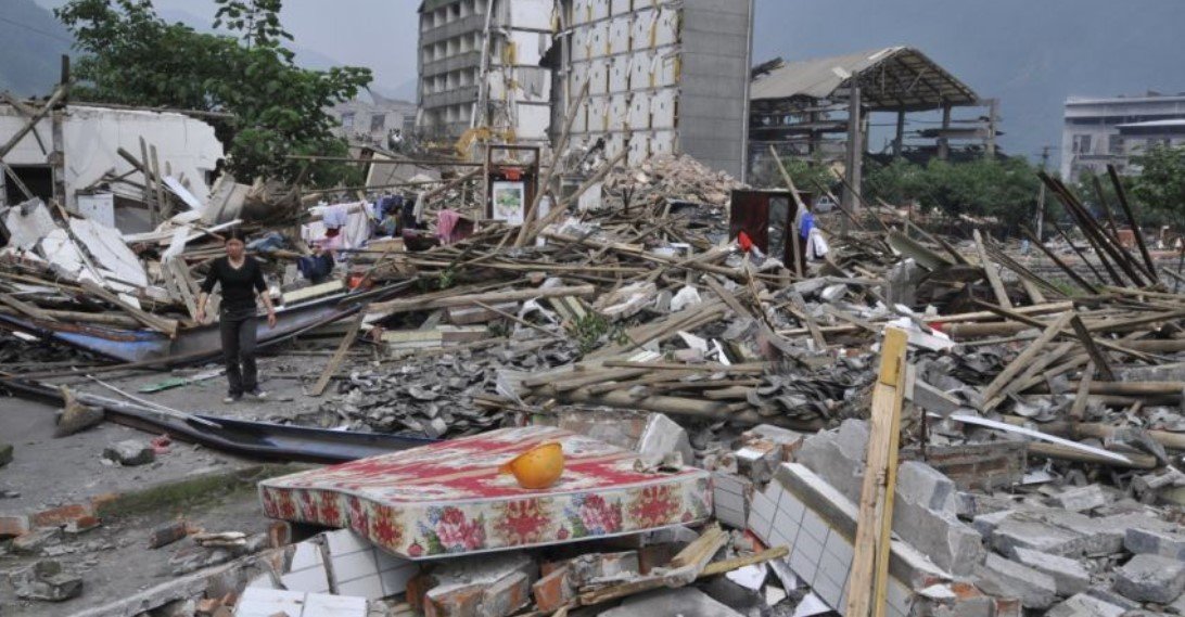  Bilanţul victirmelor cutremurului din Indonezia a crescut la 162 de morţi