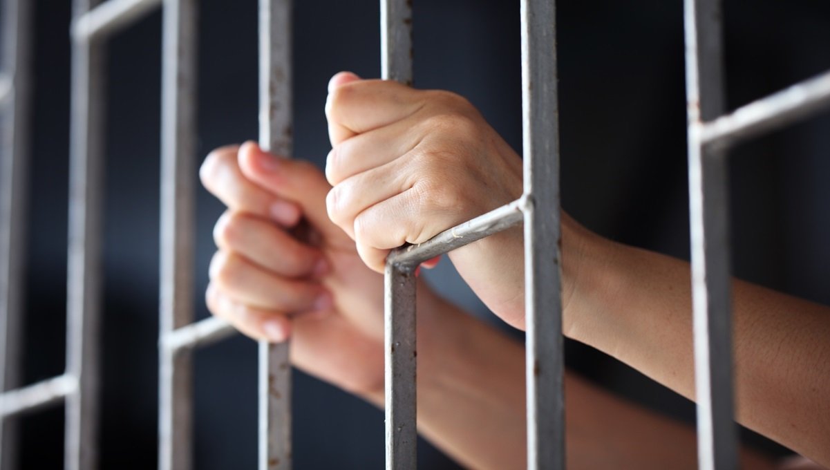 Un şofer prins cu o alcoolemie uriaşă a fost trimis la închisoare după numai două termene de judecată
