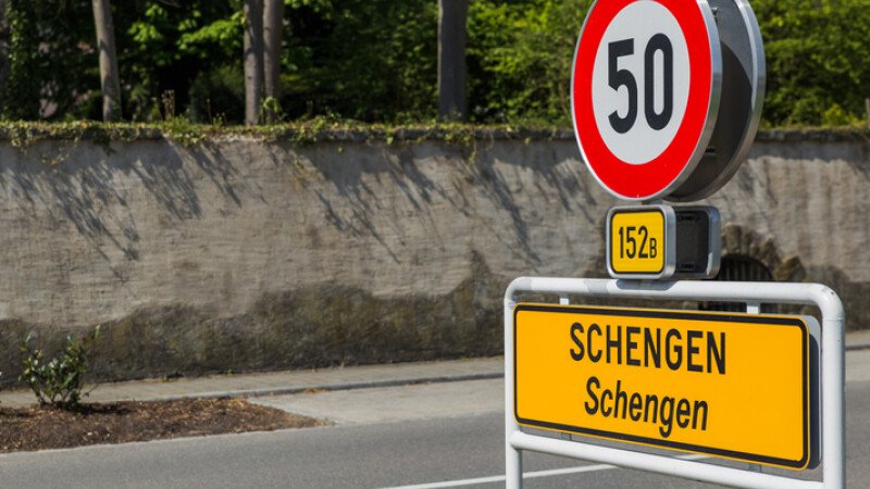  Presa olandeză: Haga dă undă verde aderării României la Schengen, dar nu şi Bulgariei