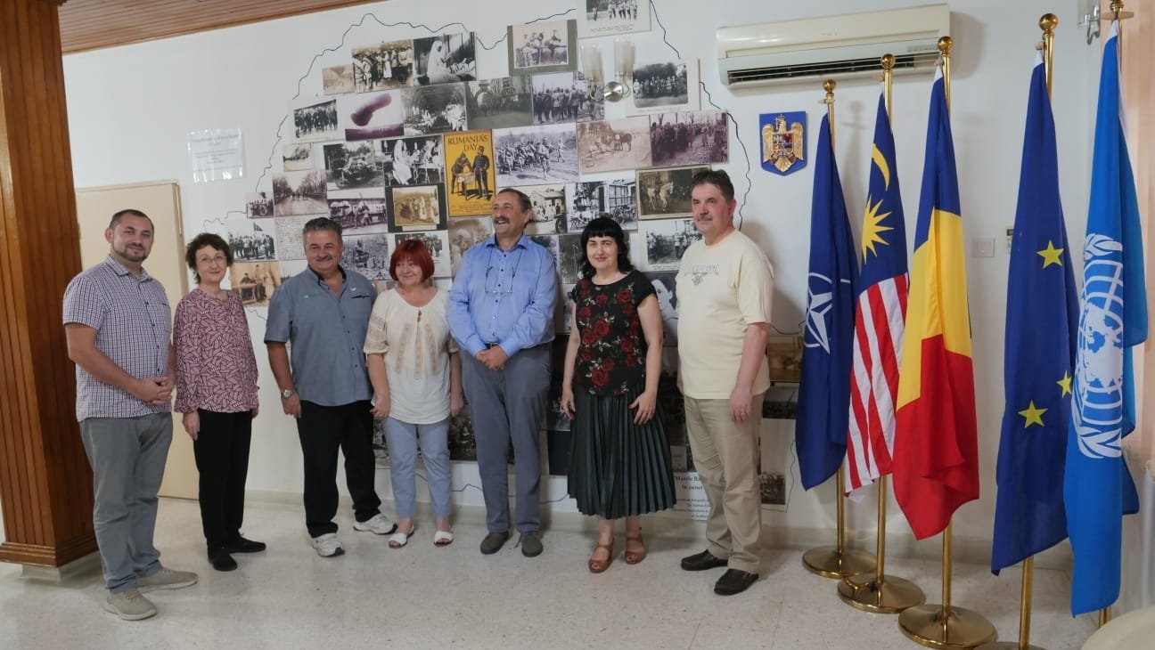  UTI Iaşi discută despre colaborări cu universităţi din Malaysia şi Singapore