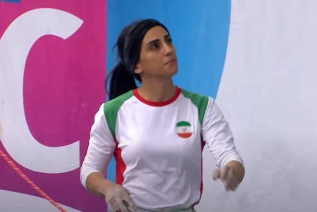  VIDEO Autorităţile iraniene au demolat casa familiei unei sportive care a concurat fără hijab