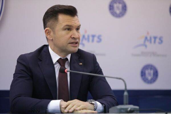  Ionuţ Stroe, purtător de cuvânt al PNL, îl critică pe ministrul Rafila pentru proiectul coplăţii