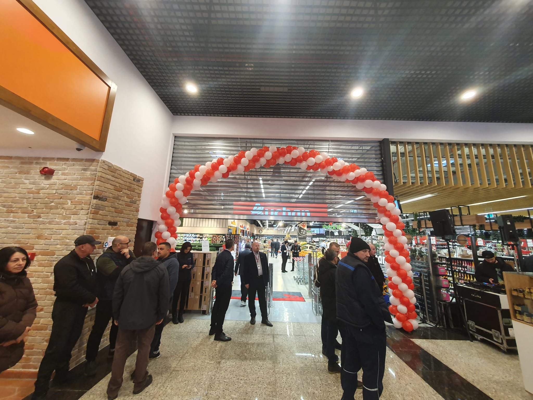  Al doilea proiect Family Market al Iulius Grup inaugurat ieri la Iaşi. Investiţia din Bucum: 12 milioane de euro