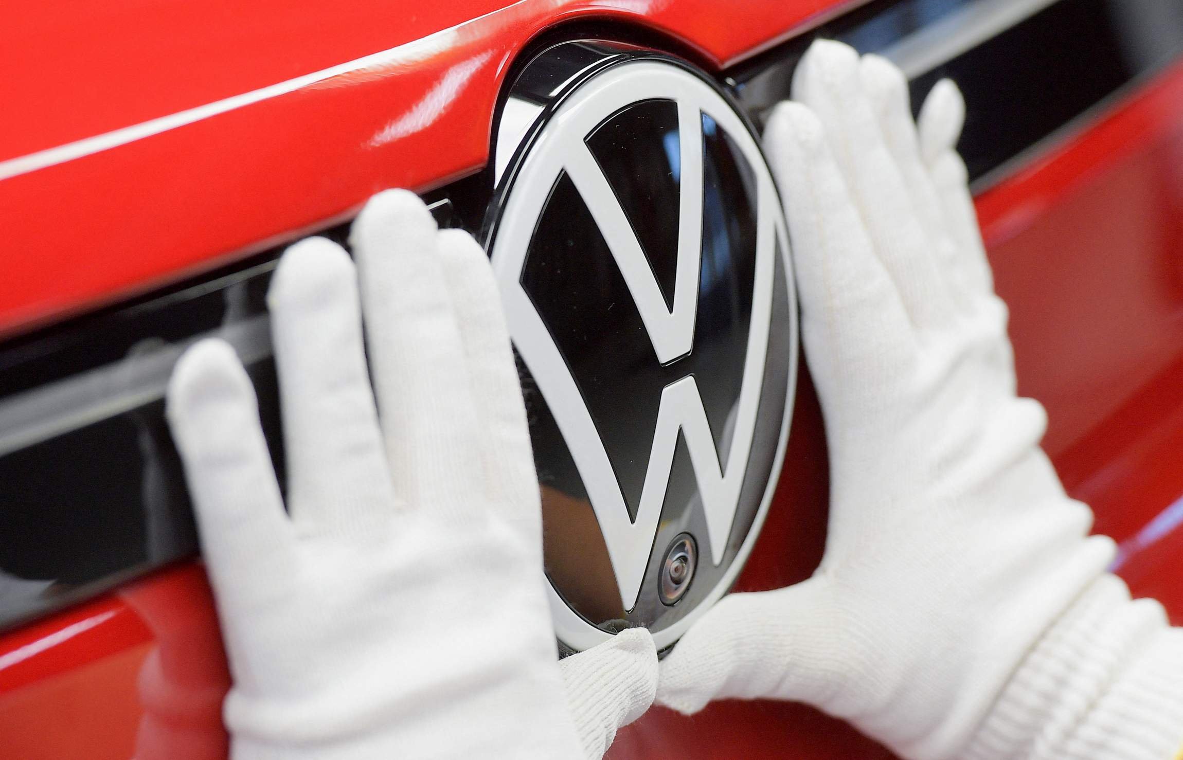 Volkswagen amână decizia privind locul în care va construi o gigafabrică de baterii în Europa de Est
