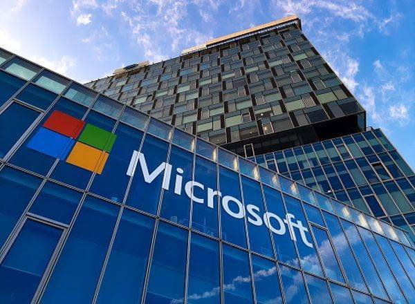  Microsoft cumpără 4% din Bursa de la Londra