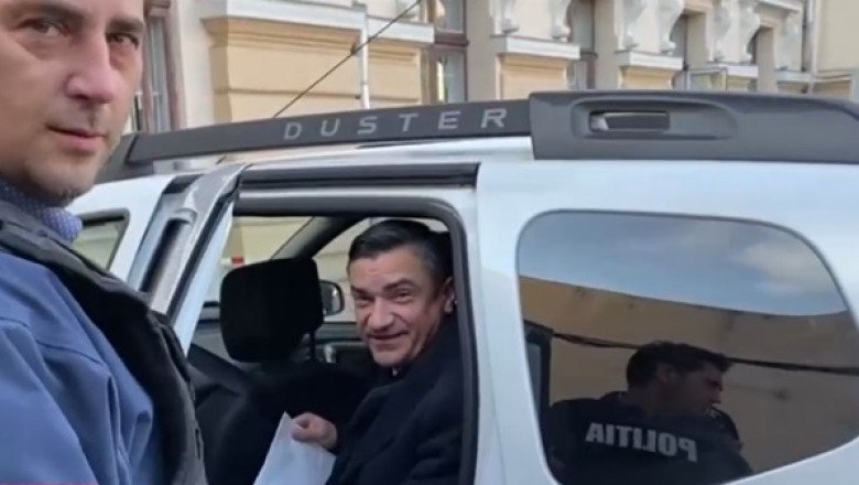  VIDEO: Momentul în care primarul Mihai Chirica este adus de la Poliție la interogatoriul DIICOT