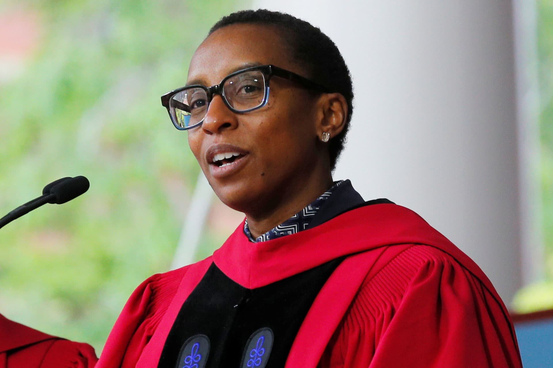  Harvard numește prima persoană de culoare la conducerea prestigioasei institutții