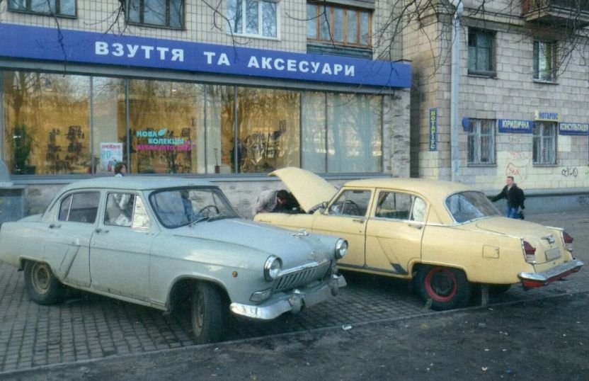  Saloanele auto din Rusia nu mai au mașini noi. Stocul se epuizează într-o lună