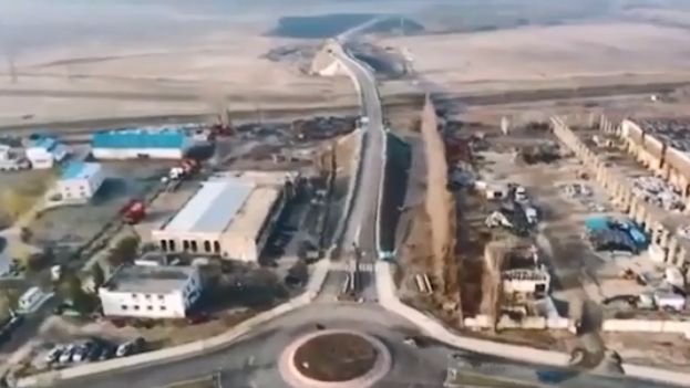  (VIDEO) Un drum ce va fi foarte folosit de ieşenii care merg la Bucureşti, aproape finalizat. Imagini din dronă