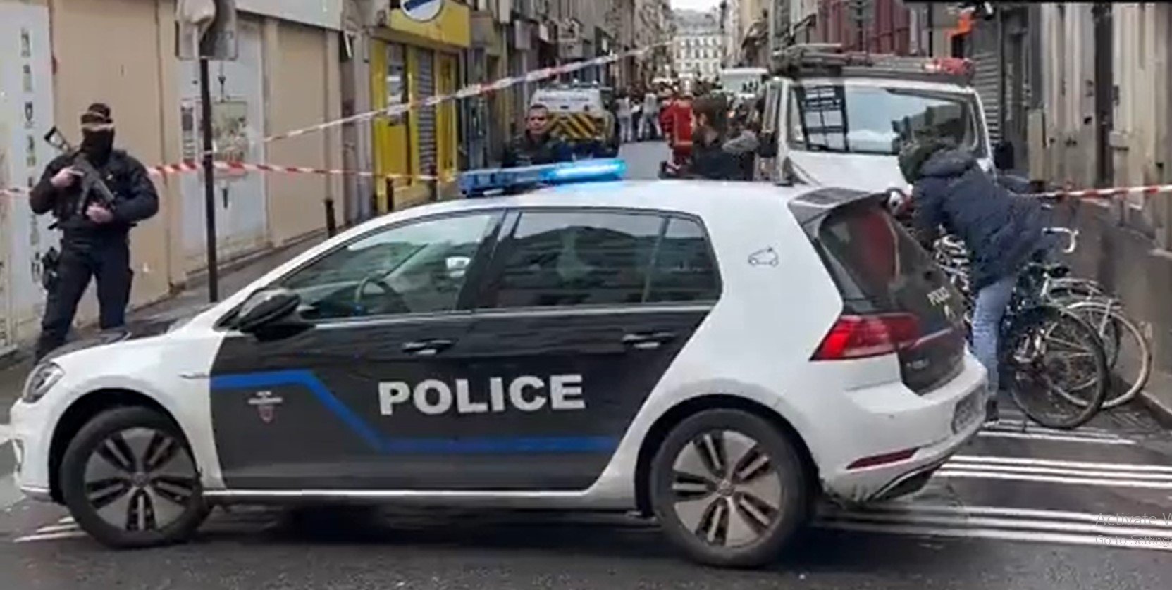  Atac armat în Paris: două persoane au fost ucise, iar alte patru sunt rănite grav