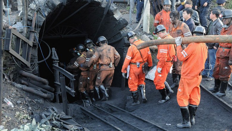  18 mineri blocaţi în subteran, după prăbuşirea unei mine de aur din China