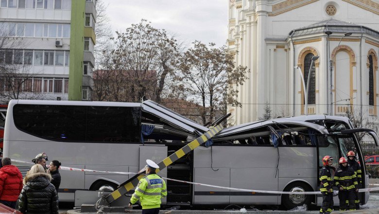  Accidentul de la Pasajul Unirii: Ambasada Greciei mulţumeşte personalului medical care a tratat turiştii greci răniţi