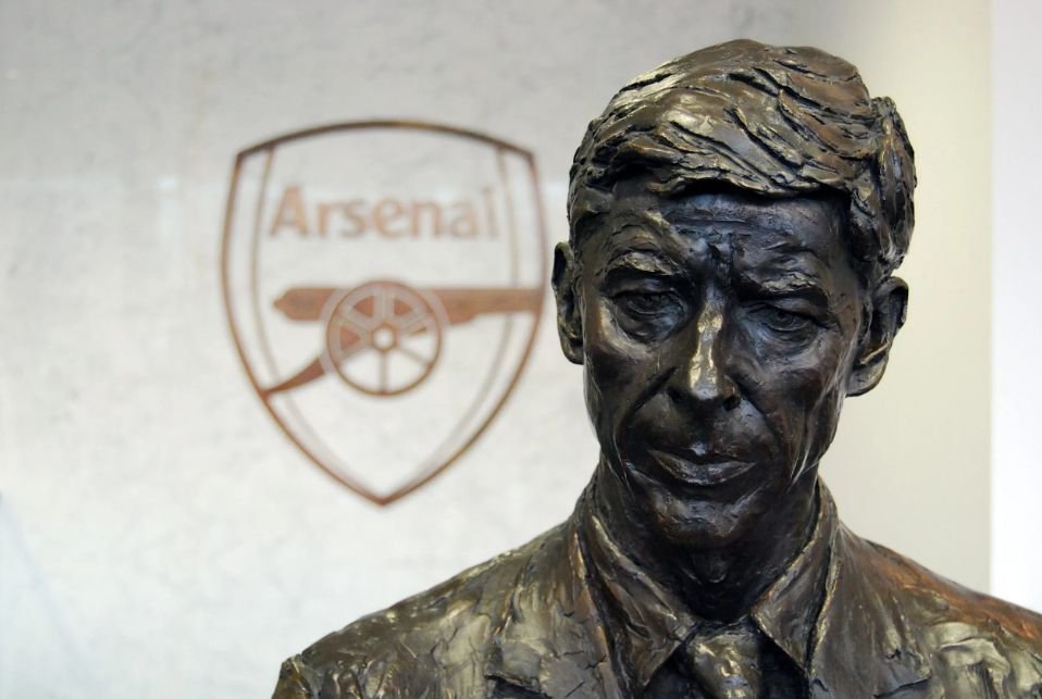  Daily Telegraph: Arsenal îi va face statuie lui Wenger la Stadionul Emirates